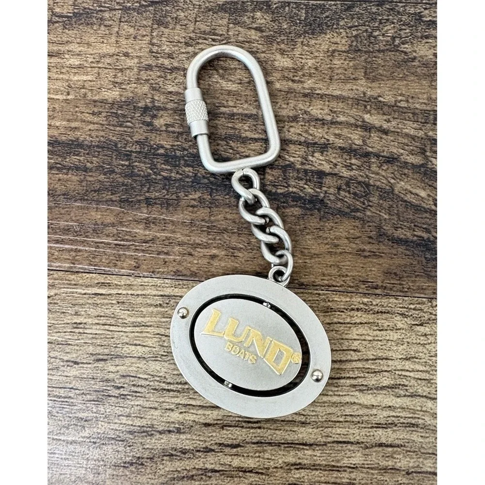 Lund Boats Metal Swivel Keychain Key Ring Fob Oval Boat Carabiner